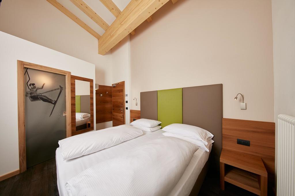 Hotel Valacia Pozza di Fassa Cameră foto