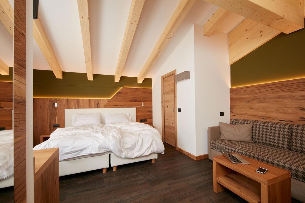 Hotel Valacia Pozza di Fassa Cameră foto